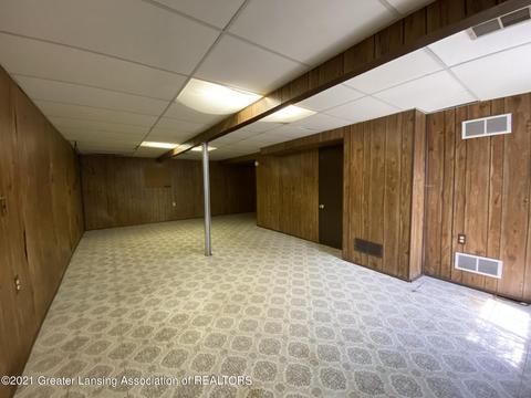 2719 Roundtree Dr, Troy, MI 48083 photo 28
