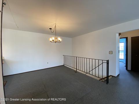 2719 Roundtree Dr, Troy, MI 48083 photo 23