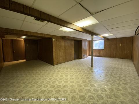 2719 Roundtree Dr, Troy, MI 48083 photo 27