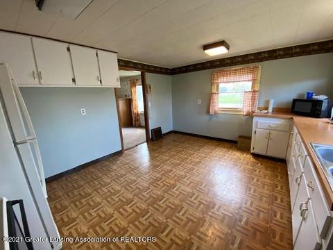 507 N Eifert Rd, Mason, MI 48854 photo 7