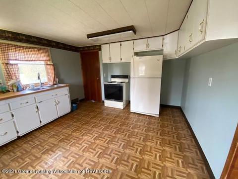 507 N Eifert Rd, Mason, MI 48854 photo 9