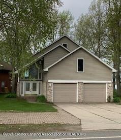 6215 E Lake Dr, Haslett, MI 48840 photo 1