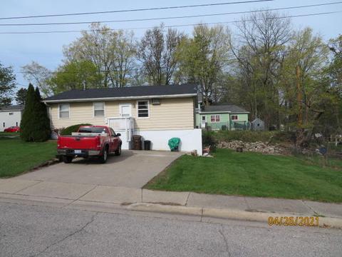 435 E Oak St, Mason, MI 48854 photo 4