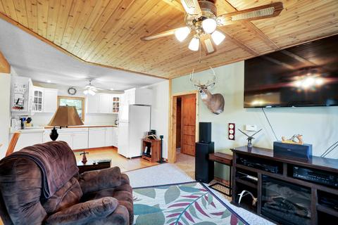 6823 Cooper Rd, Lansing, MI 48911 photo 6