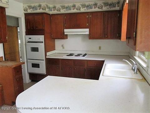 13474 Tucker Dr, Dewitt, MI 48820 photo 5