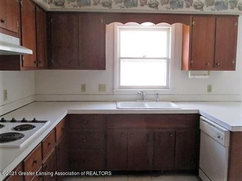 13474 Tucker Dr, Dewitt, MI 48820 photo 4