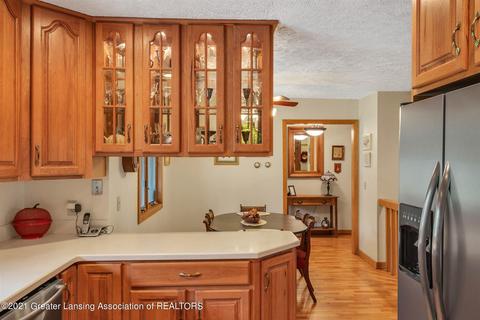 2900 Pine Tree Rd, Lansing, MI 48911 photo 16