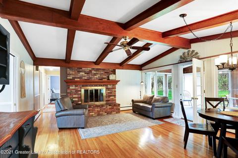 1180 E Twinbrook Dr, Dewitt, MI 48820 photo 9