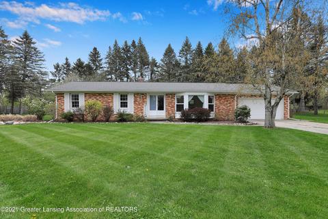 1180 E Twinbrook Dr, Dewitt, MI 48820 photo 1