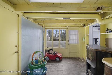6283 Marsh Rd, Haslett, MI 48840 photo 19