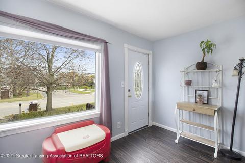6283 Marsh Rd, Haslett, MI 48840 photo 3
