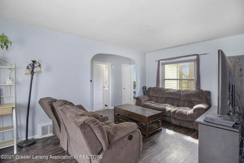 6283 Marsh Rd, Haslett, MI 48840 photo 4