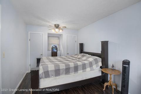 6283 Marsh Rd, Haslett, MI 48840 photo 17