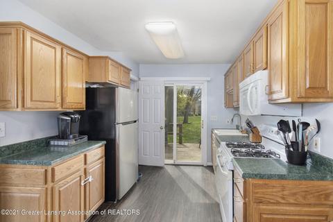 6283 Marsh Rd, Haslett, MI 48840 photo 14