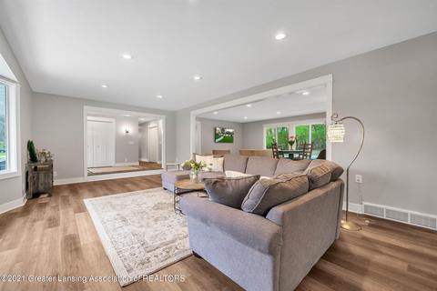 4635 Sequoia Trl, Okemos, MI 48864 photo 9