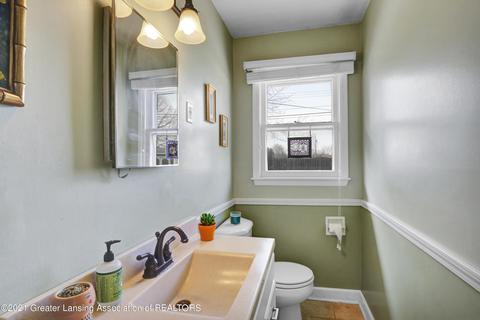 303 Iris Ave, Lansing, MI 48917 photo 17