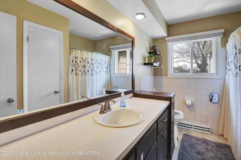 303 Iris Ave, Lansing, MI 48917 photo 12