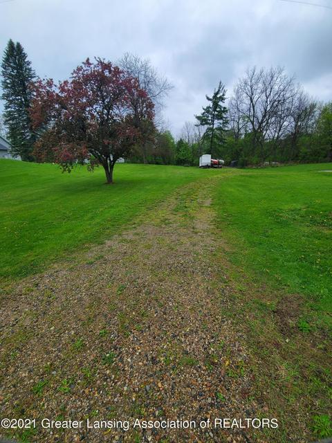 5885 Sleight Rd, Bath, MI 48808 photo 1