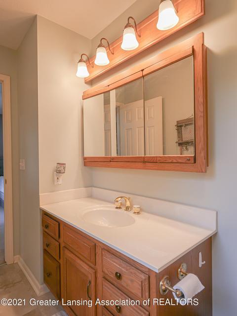 1202 Redpole, Dewitt, MI 48820 photo 19