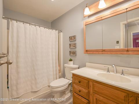 1202 Redpole, Dewitt, MI 48820 photo 9