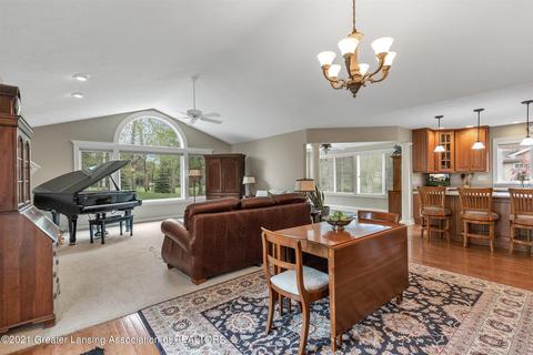 15321 Classic Dr, Bath, MI 48808 photo 10