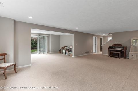 15321 Classic Dr, Bath, MI 48808 photo 34