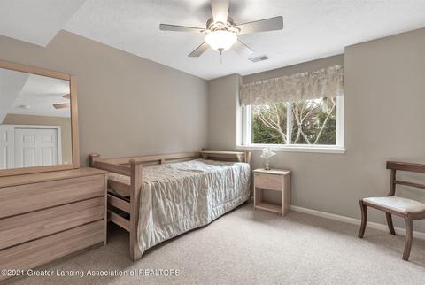 15321 Classic Dr, Bath, MI 48808 photo 35