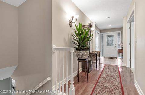 15321 Classic Dr, Bath, MI 48808 photo 5