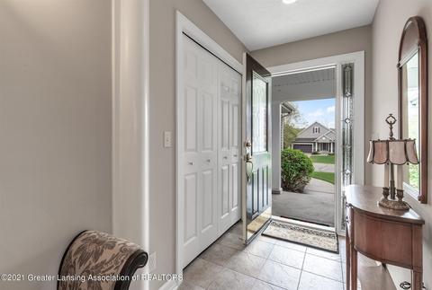 15321 Classic Dr, Bath, MI 48808 photo 4