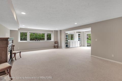 15321 Classic Dr, Bath, MI 48808 photo 32