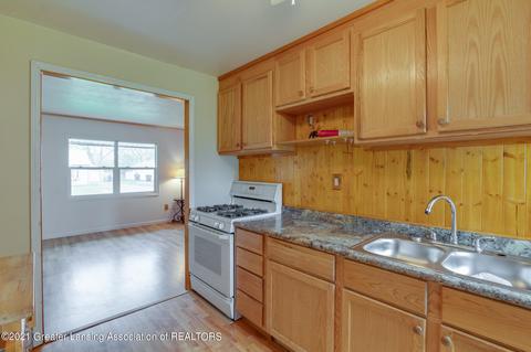 811 E Harris St, Lansing, MI 48906 photo 9