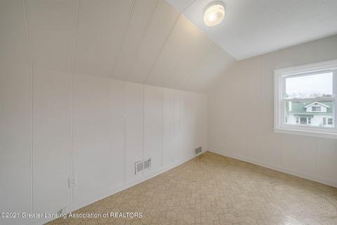 608 Clement Rd, Lansing, MI 48917 photo 24