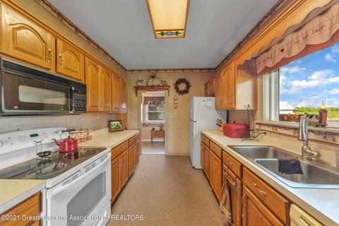 4797 N Pares Rd, Dimondale, MI 48821 photo 13