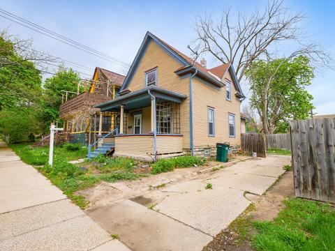 112 W Maple St, Lansing, MI 48906 photo 2