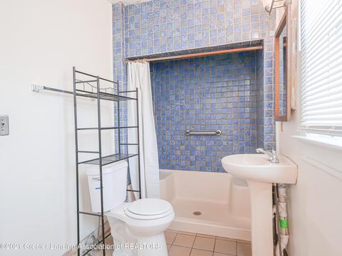 112 W Maple St, Lansing, MI 48906 photo 13