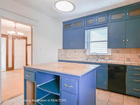 112 W Maple St, Lansing, MI 48906 photo 18