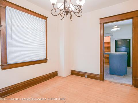 112 W Maple St, Lansing, MI 48906 photo 9