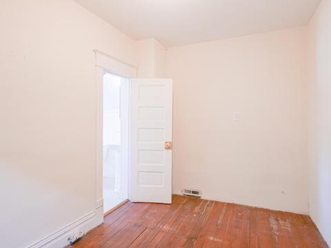 112 W Maple St, Lansing, MI 48906 photo 21