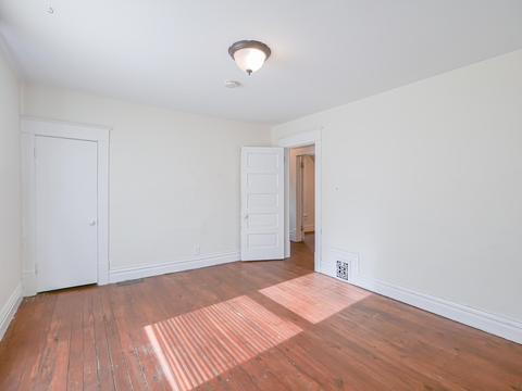 112 W Maple St, Lansing, MI 48906 photo 26