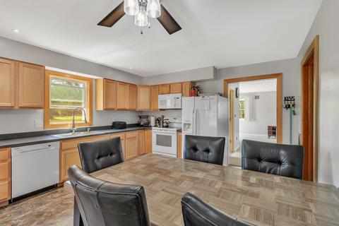 3776 E Round Lake Rd, Dewitt, MI 48820 photo 18