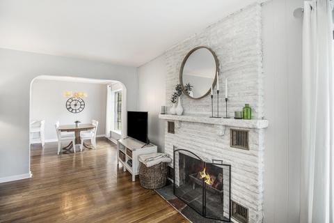 2011 Forest Ave, Lansing, MI 48910 photo 8