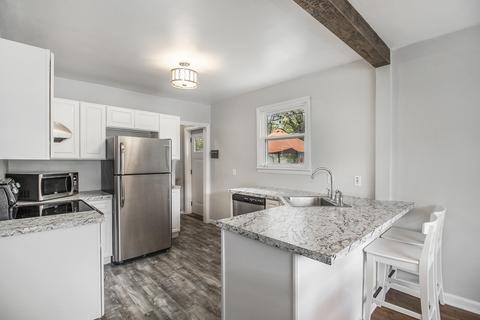 2011 Forest Ave, Lansing, MI 48910 photo 11