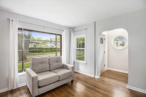 2011 Forest Ave, Lansing, MI 48910 photo 4