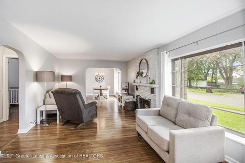 2011 Forest Ave, Lansing, MI 48910 photo 5