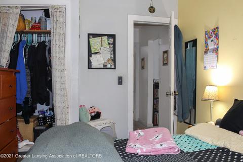 1610 Herbert St, Lansing, MI 48910 photo 9