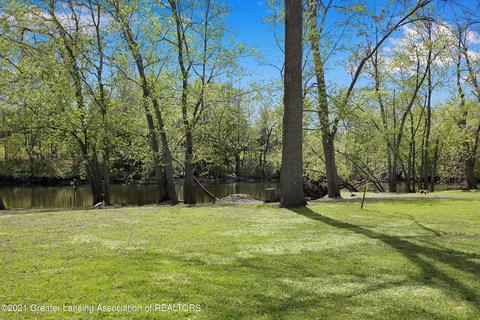 3225 Tecumseh River Rd, Lansing, MI 48906 photo 9