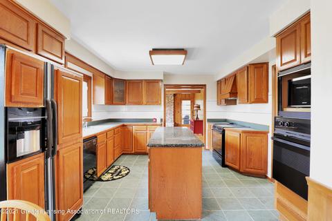 3225 Tecumseh River Rd, Lansing, MI 48906 photo 26