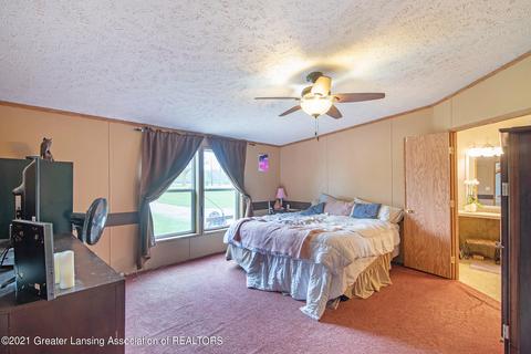 9546 Bond Rd, Dewitt, MI 48820 photo 15