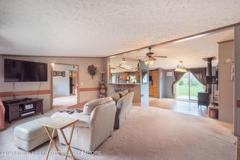 9546 Bond Rd, Dewitt, MI 48820 photo 12