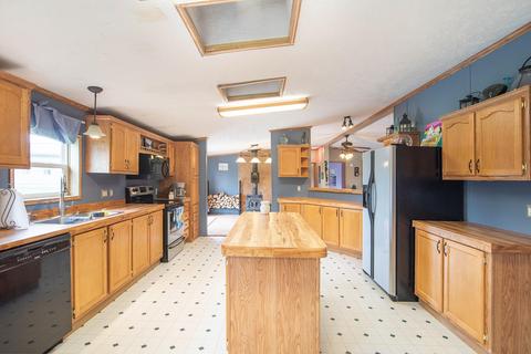 9546 Bond Rd, Dewitt, MI 48820 photo 5